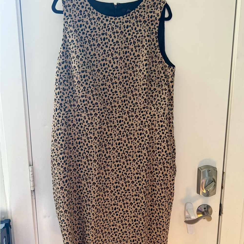 Leopard Print Sleeveless Dress